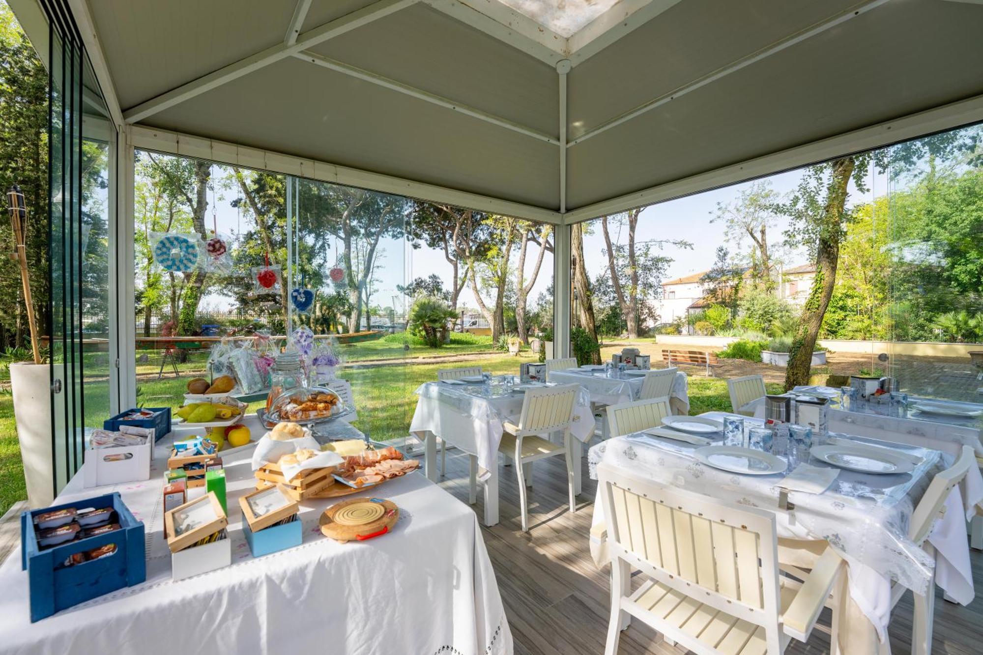Villa Bellini Room&Breakfast Porto Garibaldi Exterior photo